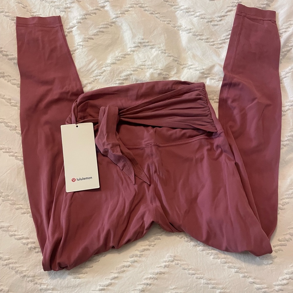 lululemon Align Wrap-Waist 28”- size 6